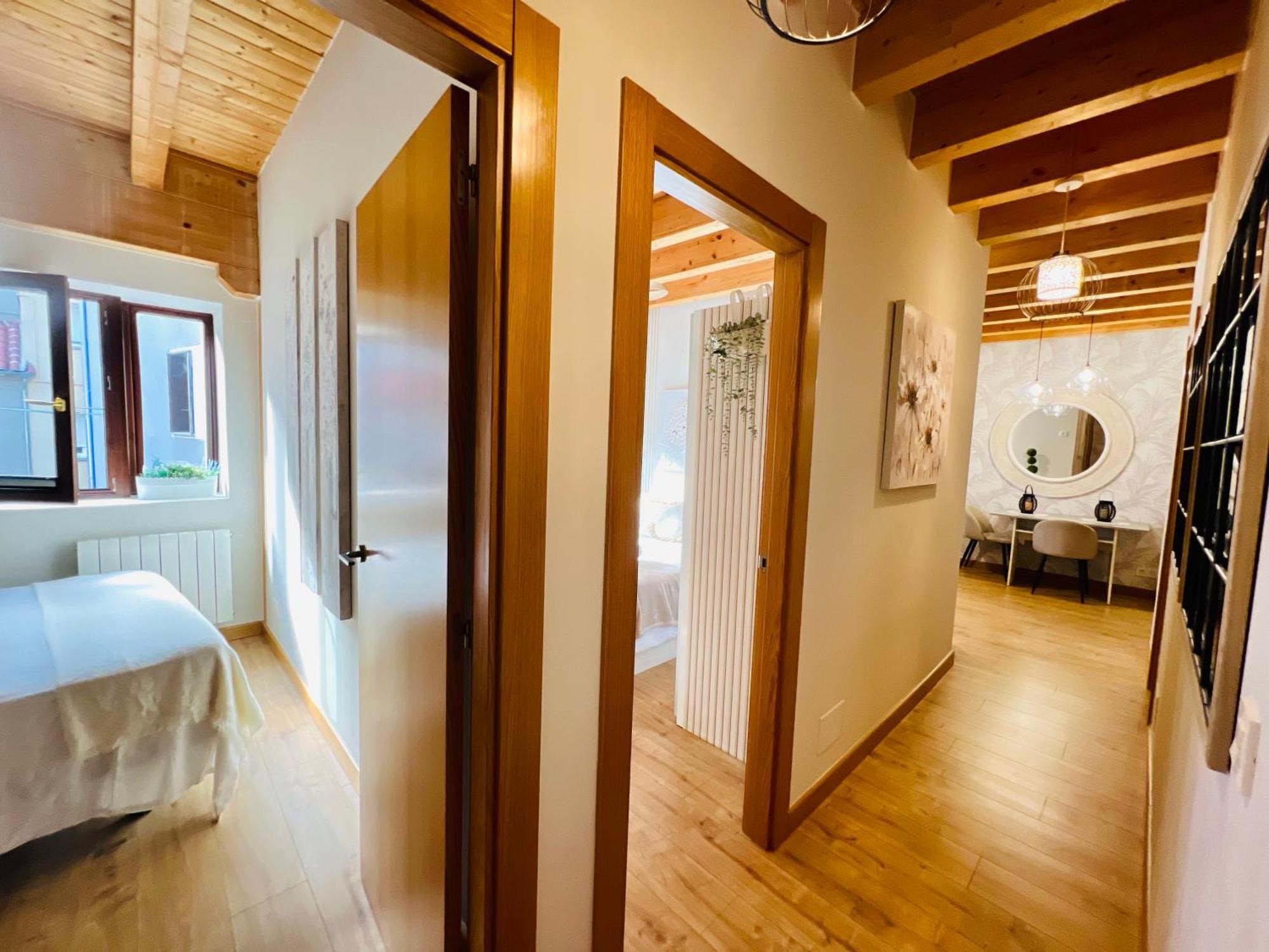 El Capricho De Claudia_ Apartamentos Burgos Catedral Экстерьер фото